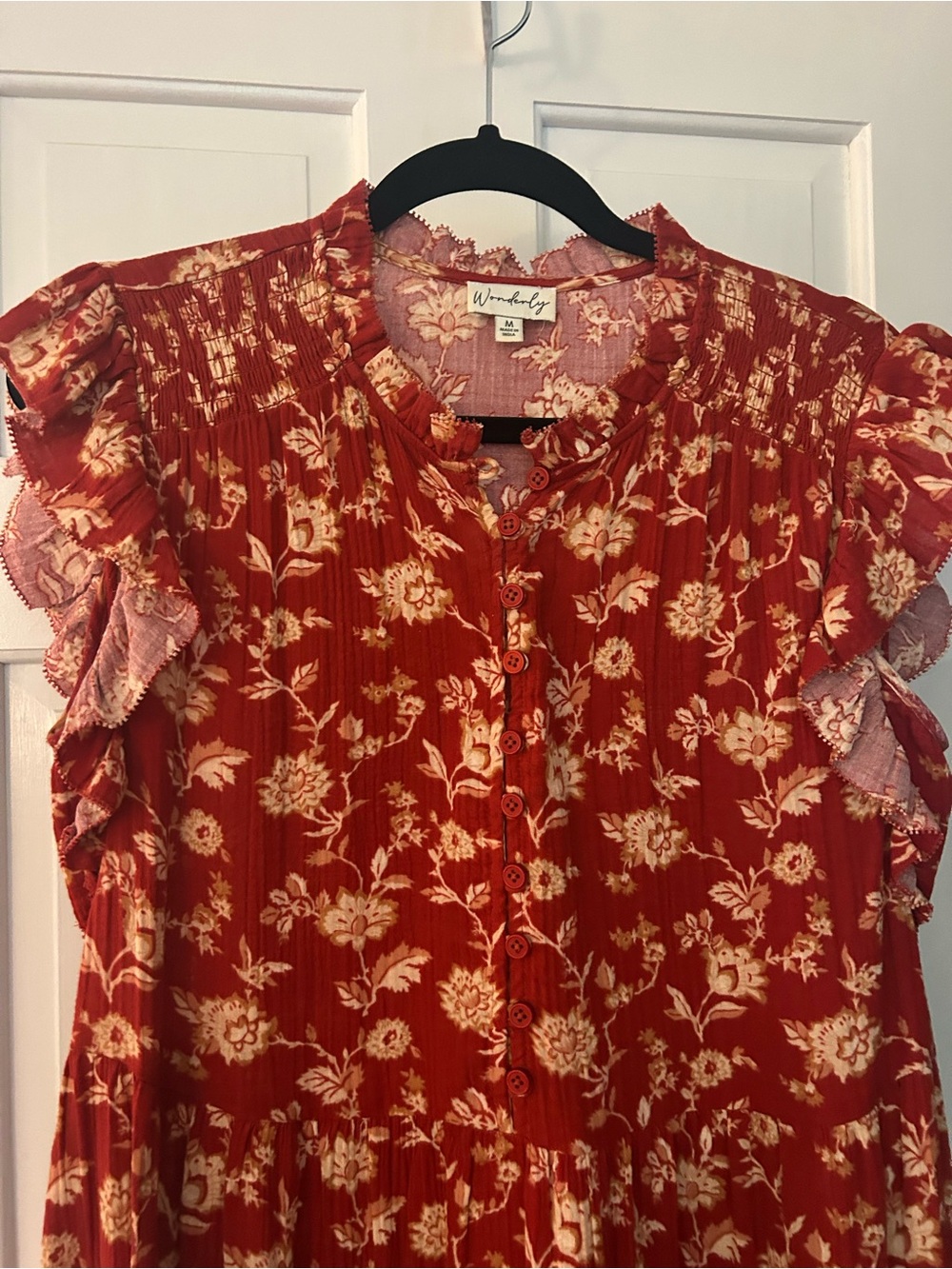 Wonderly Red Floral Button-Front Ruffle Sleeve Blouse